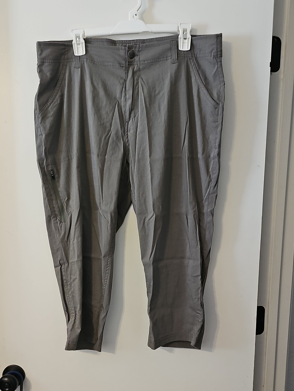 Khombu Olive Hiking Capri Pants Women's XL